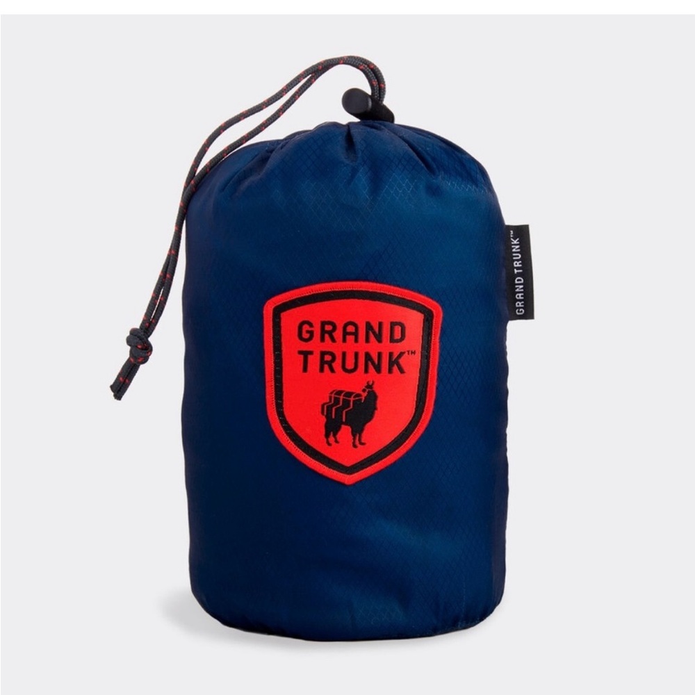 Grand Trunk & Vineyard Vines Whale Dot Hammock.